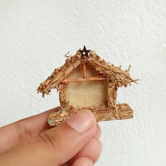 Handcrafted Miniature Christmas Stable – Wooden Nativity Barn with Thatched Roof | Rustic Holiday Decoration