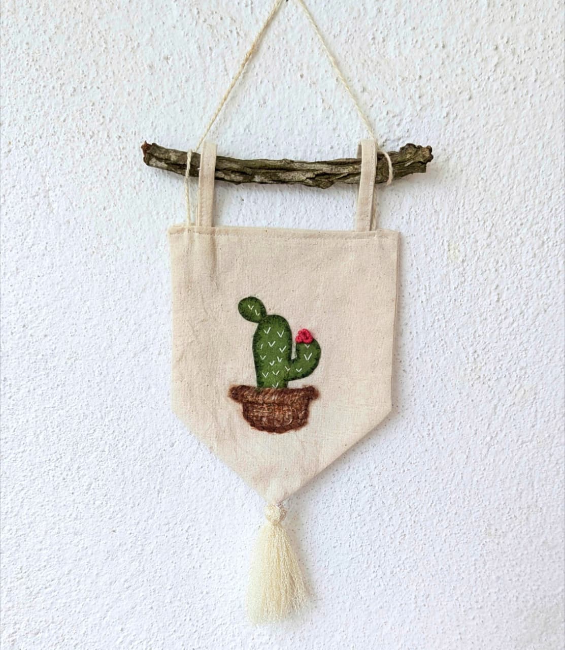 Boho Cactus Fabric Wall Hanging – Handmade Wall Art with Tassel for Living Room & Bedroom