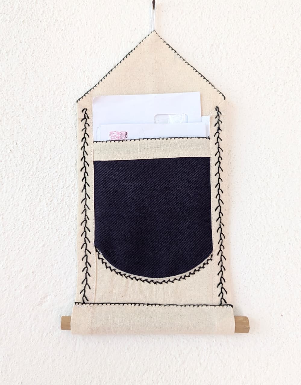 Small Fabric Wall Mail Organizer – One Pocket Stationery & Paper Storage Holder