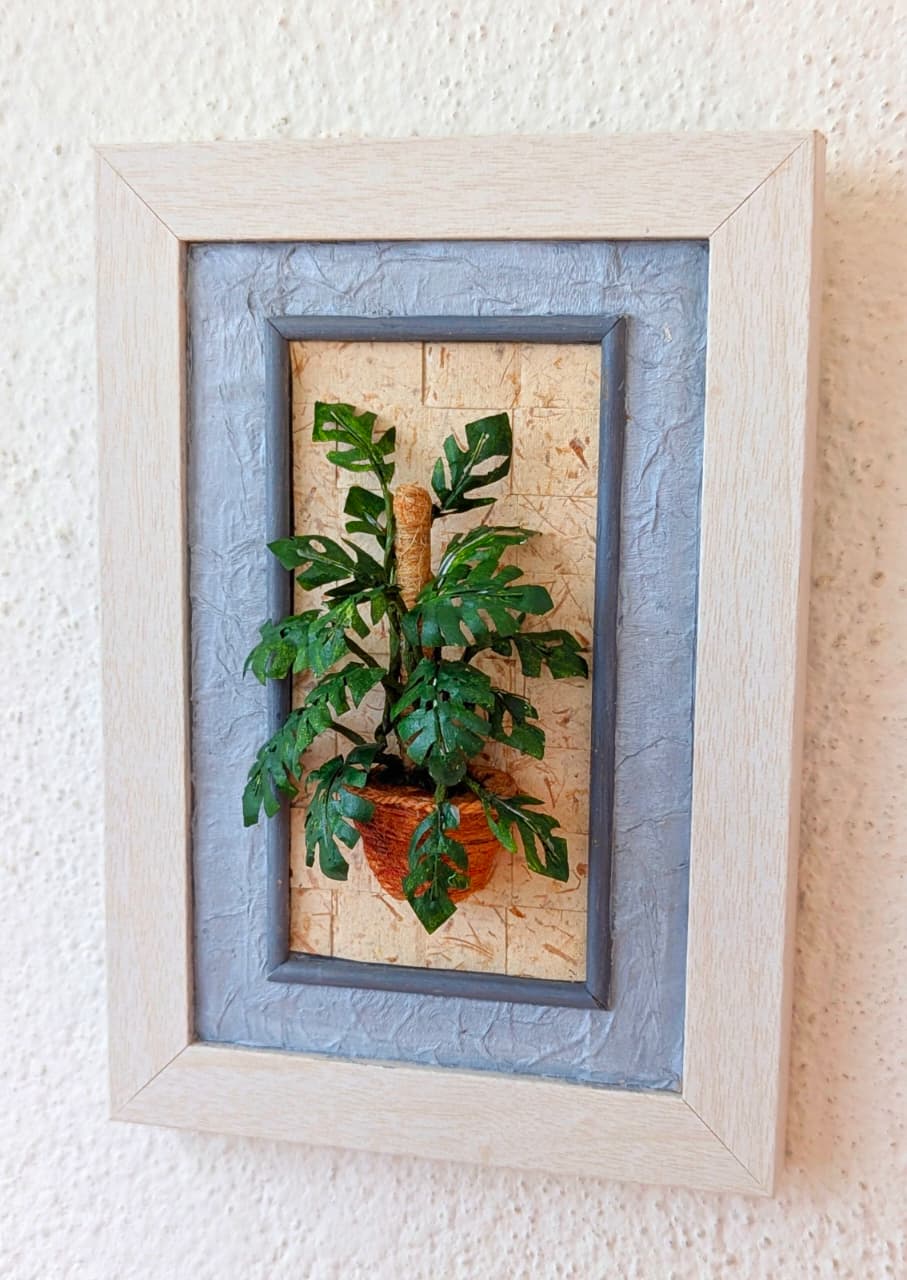 Miniature Cheese Plant Wall Art – Handcrafted Botanical Frame for Cozy Interiors